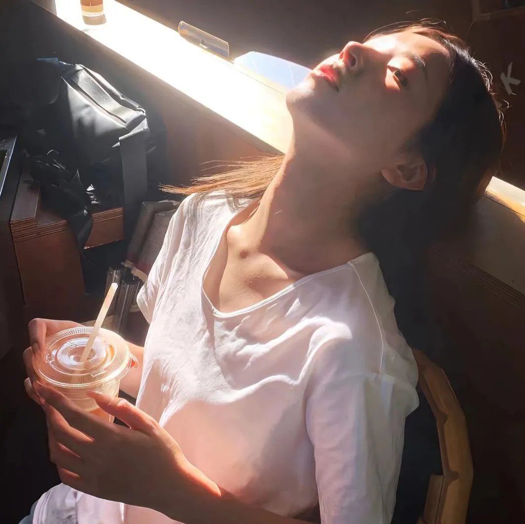 垂乳女